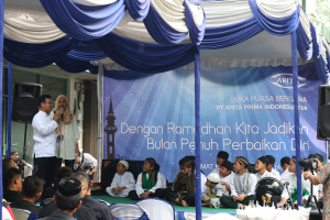 Semarak Menyambut Hari Raya dengan Buka Bersama dan Berbagi kepada Sesama